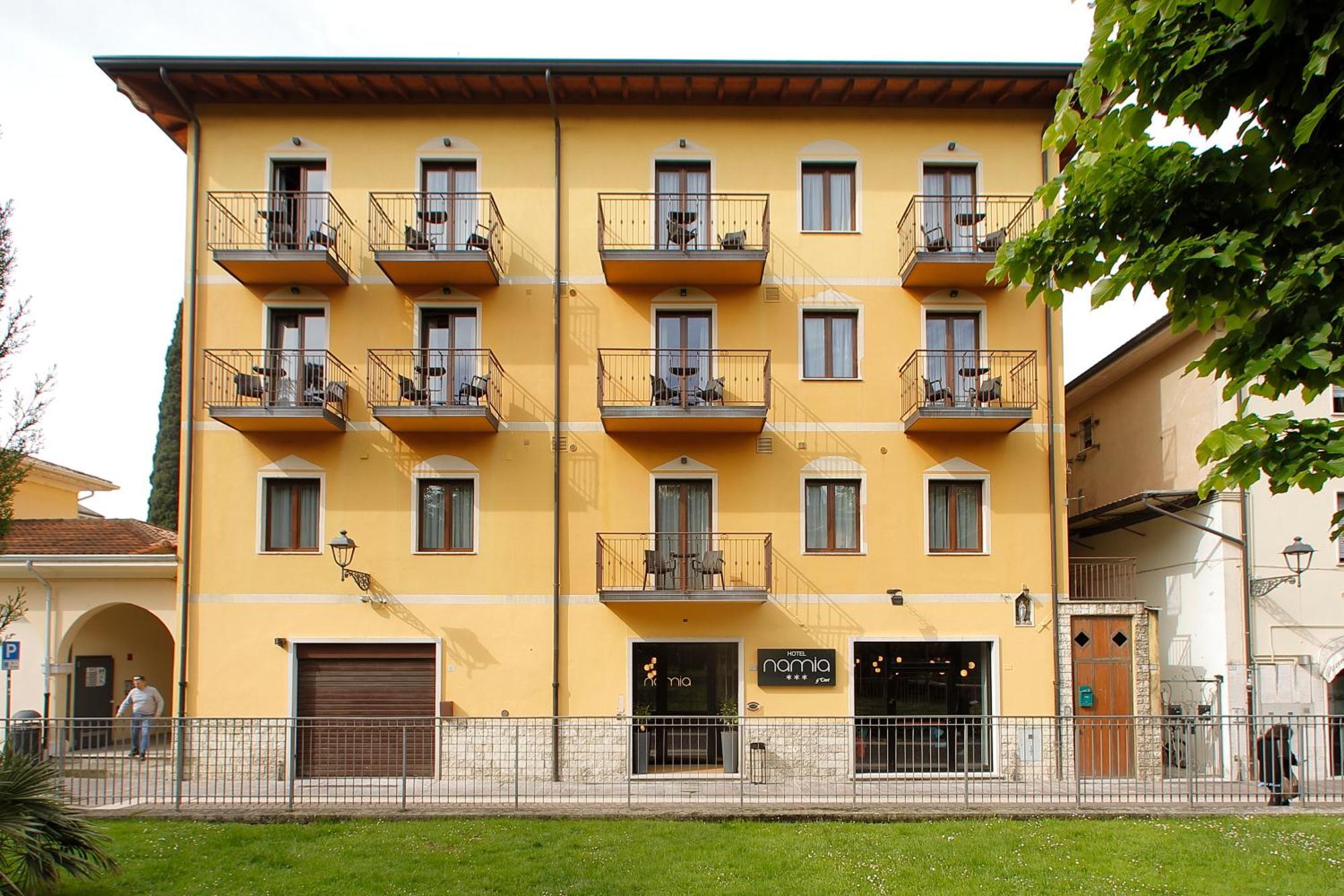 Hotel Namia By Dori Bardolino Eksteriør billede