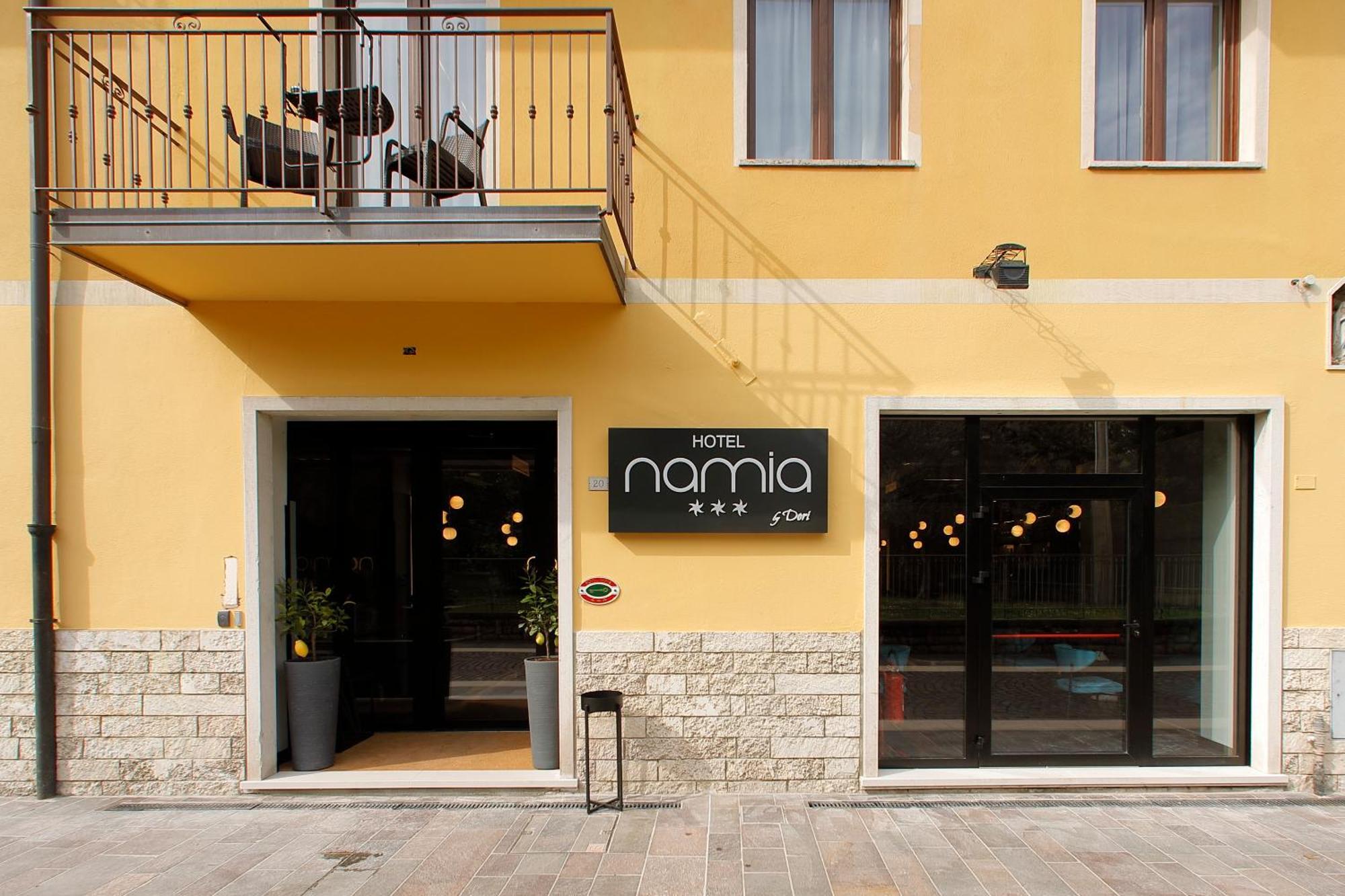 Hotel Namia By Dori Bardolino Eksteriør billede